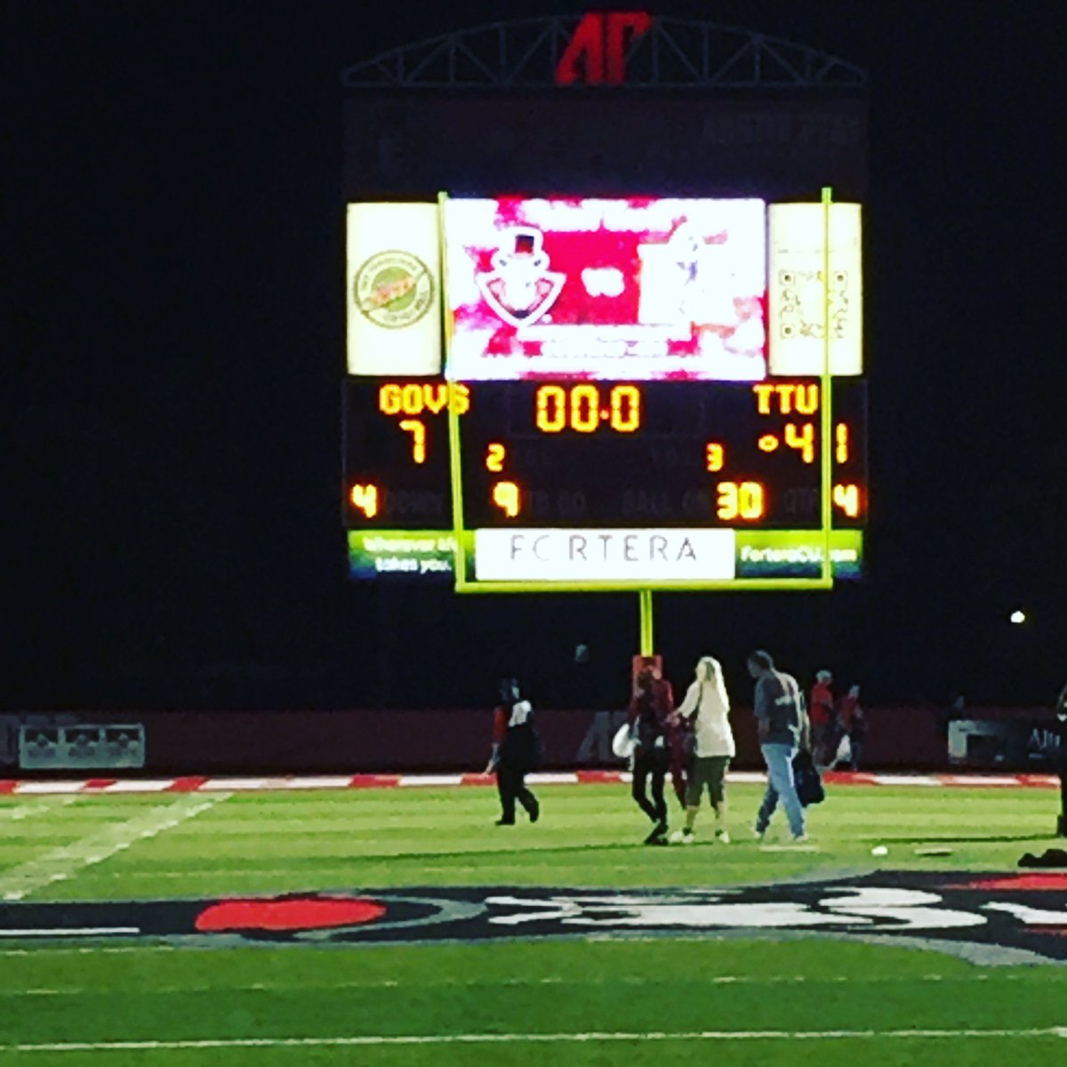 CoachBobbyMaf7's tweet photo. Great day to be a Golden Eagle #WingsUp #TechTuff #pdrat https://t.co/5nPmItc6LN