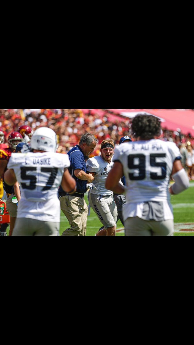 Josie_Anna12's tweet photo. Everyone is seeing that one play of dal getting hit...but no one knows he got right back up after &amp;had 15 tackles... https://t.co/17vi2vuvRh