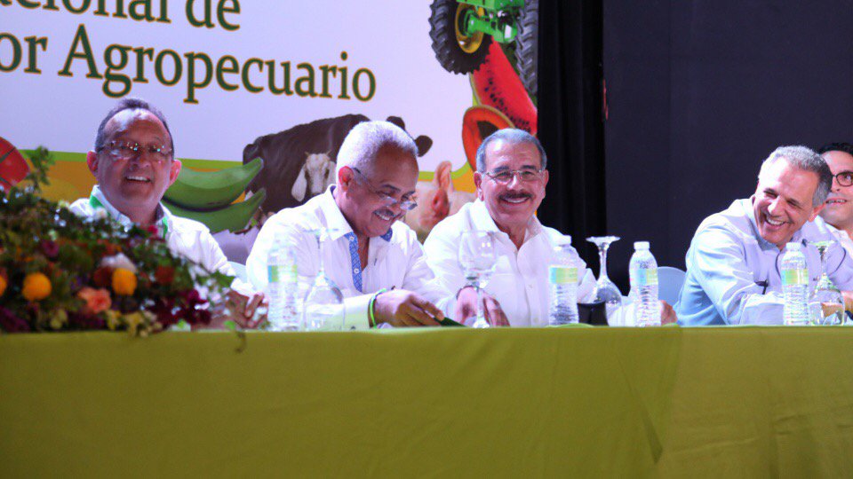 En XVII Encuentro Agropecuario acuerdan promover e impulsar alianza por el agua presidencia.gob.do/noticias/en-xv…