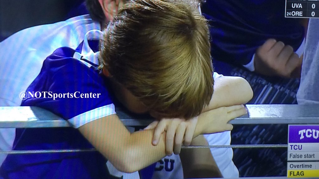 NOTSportsCenter's tweet photo. The traditional pose for watching a football team from Texas: https://t.co/C0xCsisjJ1