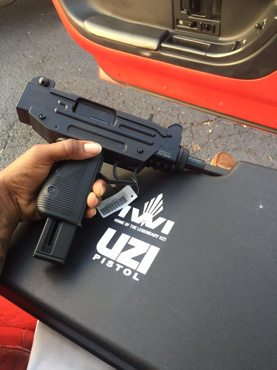 BangTroop's tweet photo. My new bby #UZIGang 🔫 https://t.co/DDCWLFQDUa