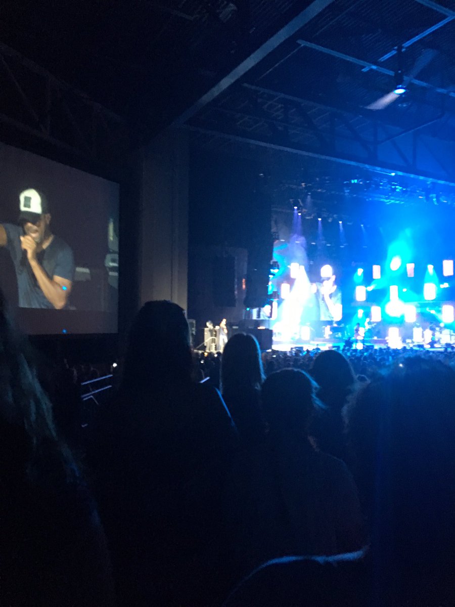 OneOldStitch's tweet photo. Great concert tonight! Very humble man! @dariusrucker https://t.co/EIne1312mj
