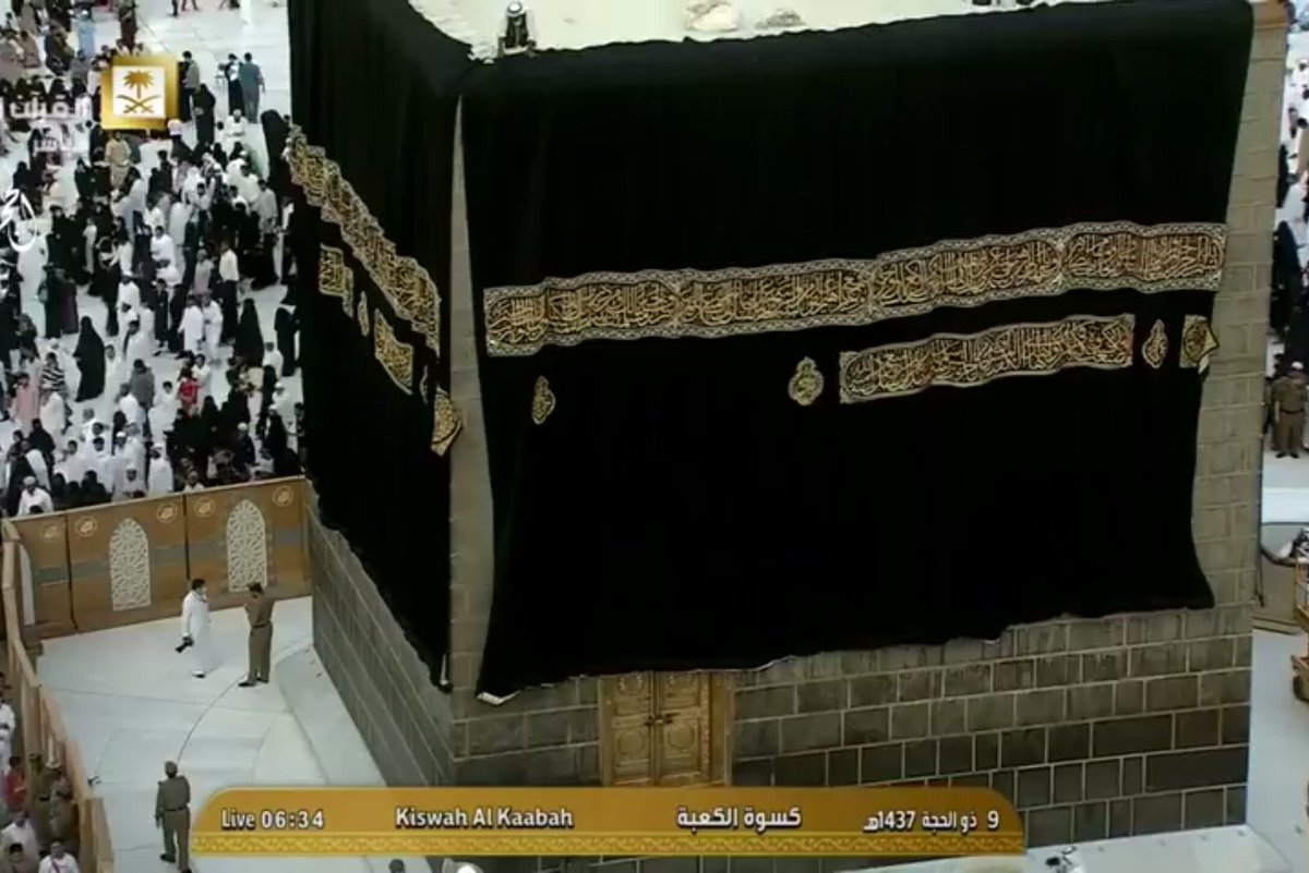 Naif_pic's tweet photo. لا يفوتكم الحرم الآن 
#كسوة_الكعبة https://t.co/ckGXolk226