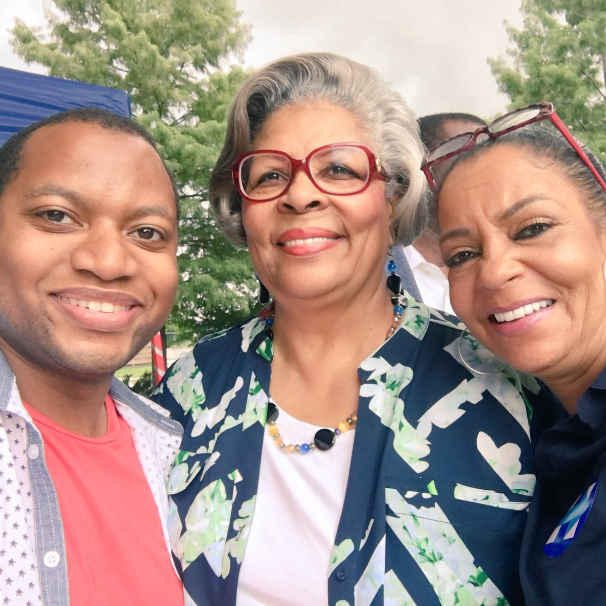 Tyrone Willis (@0tw100) on Twitter photo Happy to attend the kick-off for <a href="/HillaryClinton/">Hillary Clinton</a> for Texas presidential campaign office. #StrongerTogether Happy to attend the kick-off for <a href="/HillaryClinton/">Hillary Clinton</a> for Texas presidential campaign office. #StrongerTogether