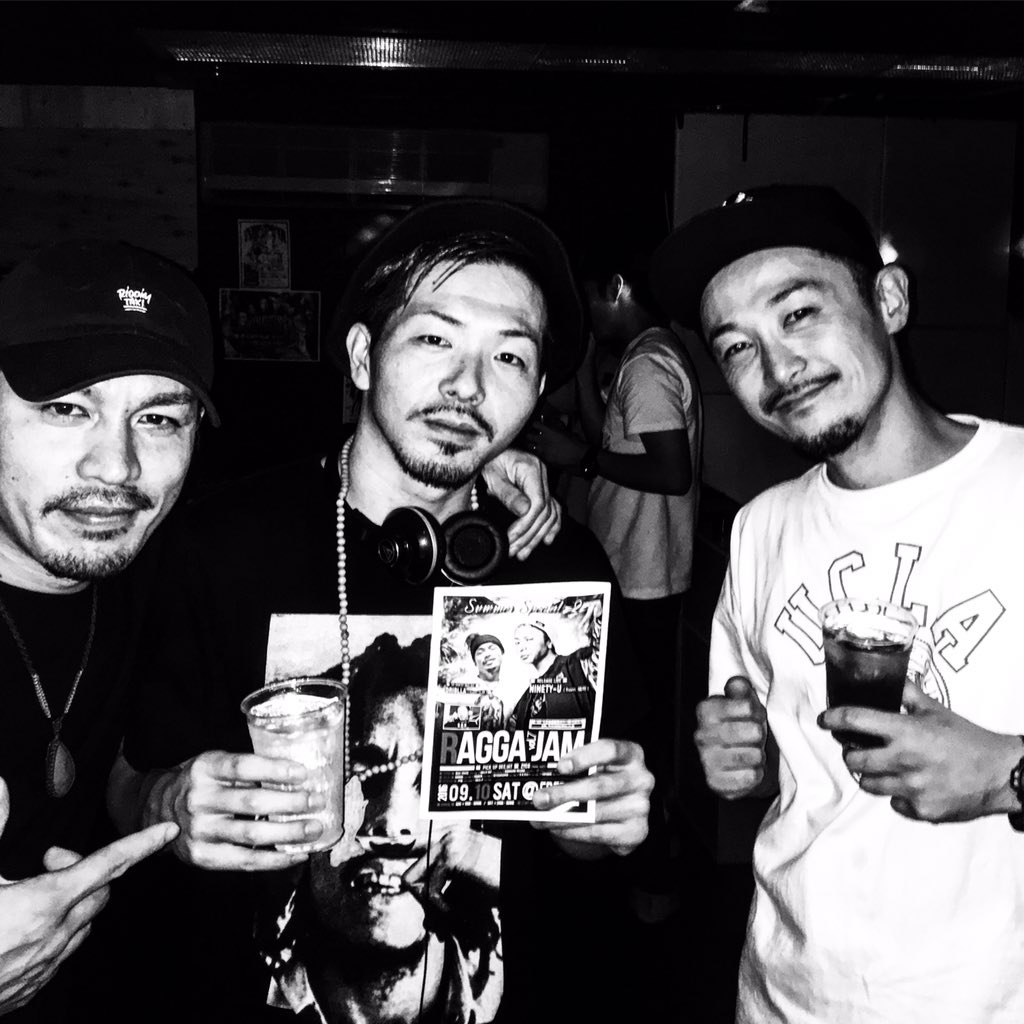 DRIBBLA0828's tweet photo. 楽しかった昨夜のRAGGA JAM!!!
飯塚のみんなありがとー!!
##飯塚 #RAGGA_JAM #FREE_UP
#DECIDE #おっくん #DRIBBLA https://t.co/WtrUF59AyE