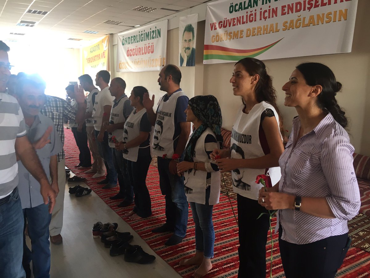 Freedom4HDP's tweet photo. #KurdishHungerStrikeDay7 Hundreds continue visiting hunger strike this morning. Greetings to you all! #TwitterKurds https://t.co/J9GgOSm2kO