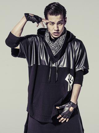LDH_alpha's tweet photo. 2015.08.10  THE RAMPAGE from EXILE TRIBE RIKU  誕生日/バースデイハッシュタグ  ⇒ #HappyBirthdayRIKU ̧̠̅̎֊ https://t.co/qevoPMpCPs