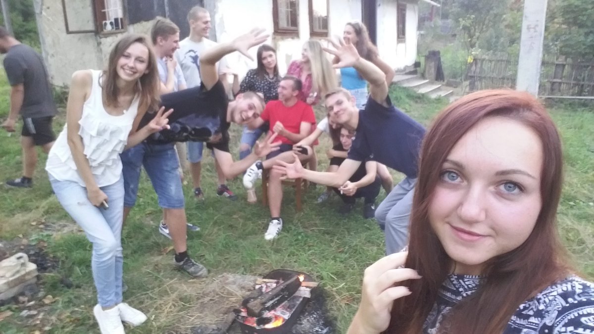 natal_ia7's tweet photo. Люблю своє #сімейство_хроників. Дякую за те що ви є😍❤💕 https://t.co/T9Ie2oPgJ6