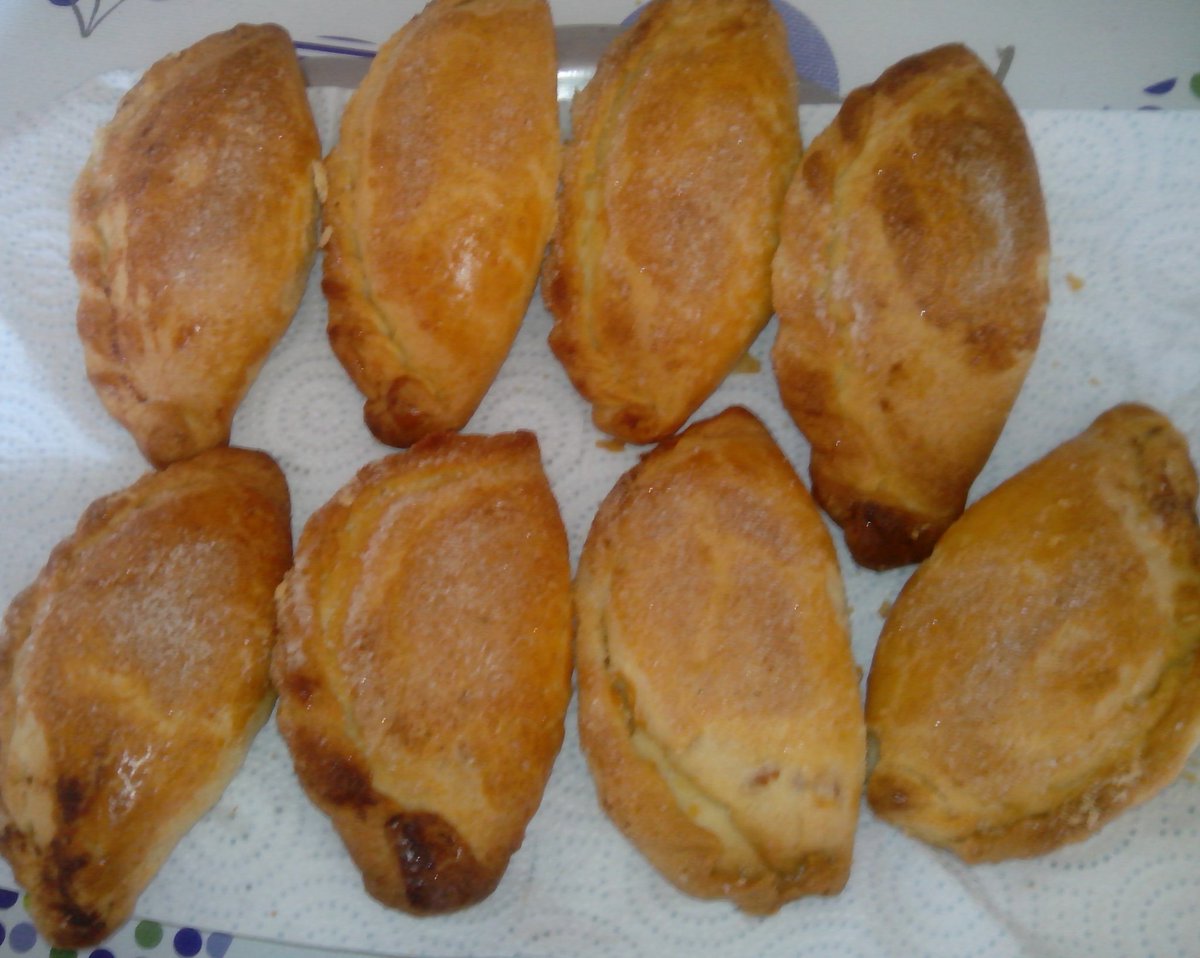 DelfinaMonfort's tweet photo. Dulce típico de Morella #flaons. https://t.co/bFutz4cbGV