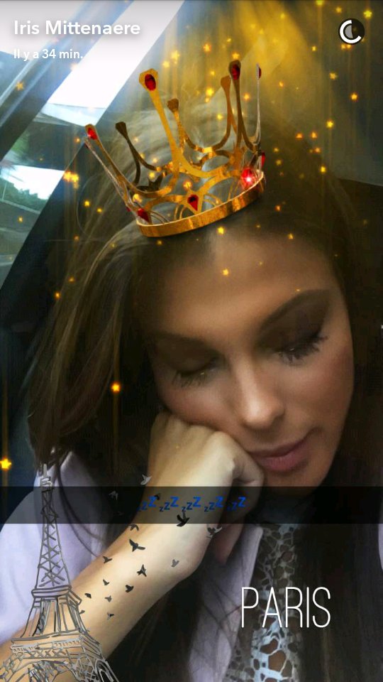 IrisMitt_Source's tweet photo. La belle au bois dormant  #princessedigneduncontedefée https://t.co/pKRyKAkAZ0