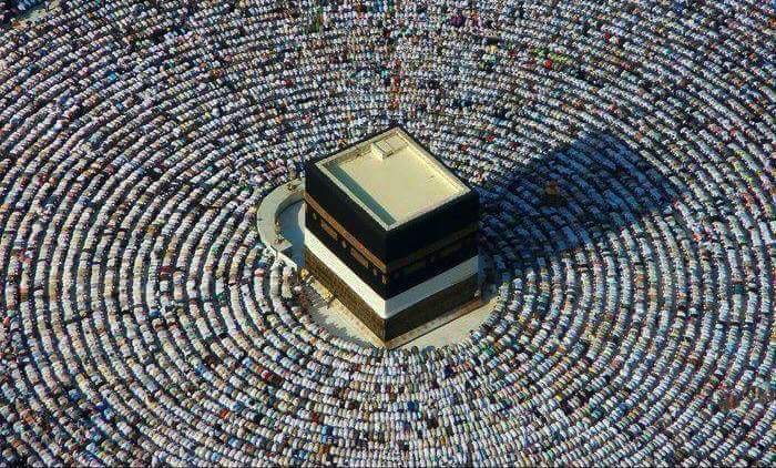 Gogorilated's tweet photo. ONLY THE WORD "ALLAHU AKBAR" CAN GET AROUND 4 MILLIONS PEOPLE TO STAND IN STRAIGHT LINES IN LESS THAN 10SECONDS. ❤🔝👍 https://t.co/7REcqp9gRn