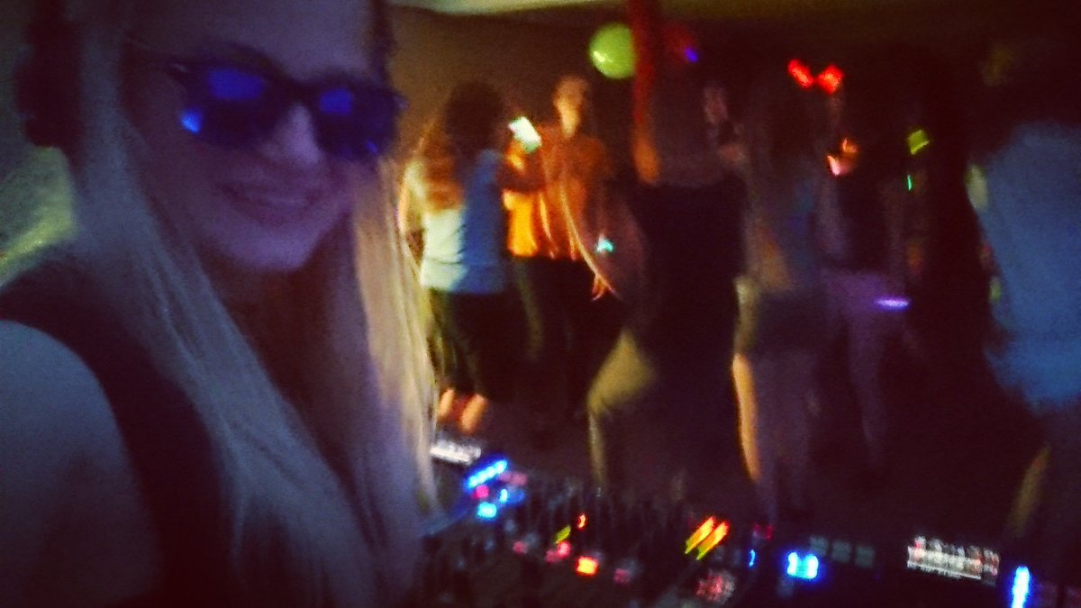 #jakpierwszyraz #comeback #whosindahouse #psychozerowka 🎉 🎆 🎊 🎶 🎧🎛