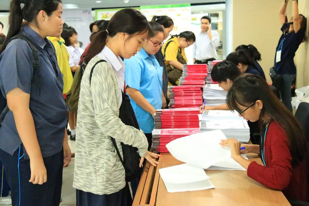 vstudynews's tweet image. บรรยากาศช่วงเช้า~ ตอนนี้พักแล้ว รีบกินข้าว รีบมาเล่นกิจกรรมกันนะคะ ❤ #vexam #ReadytoGAT #gatpat