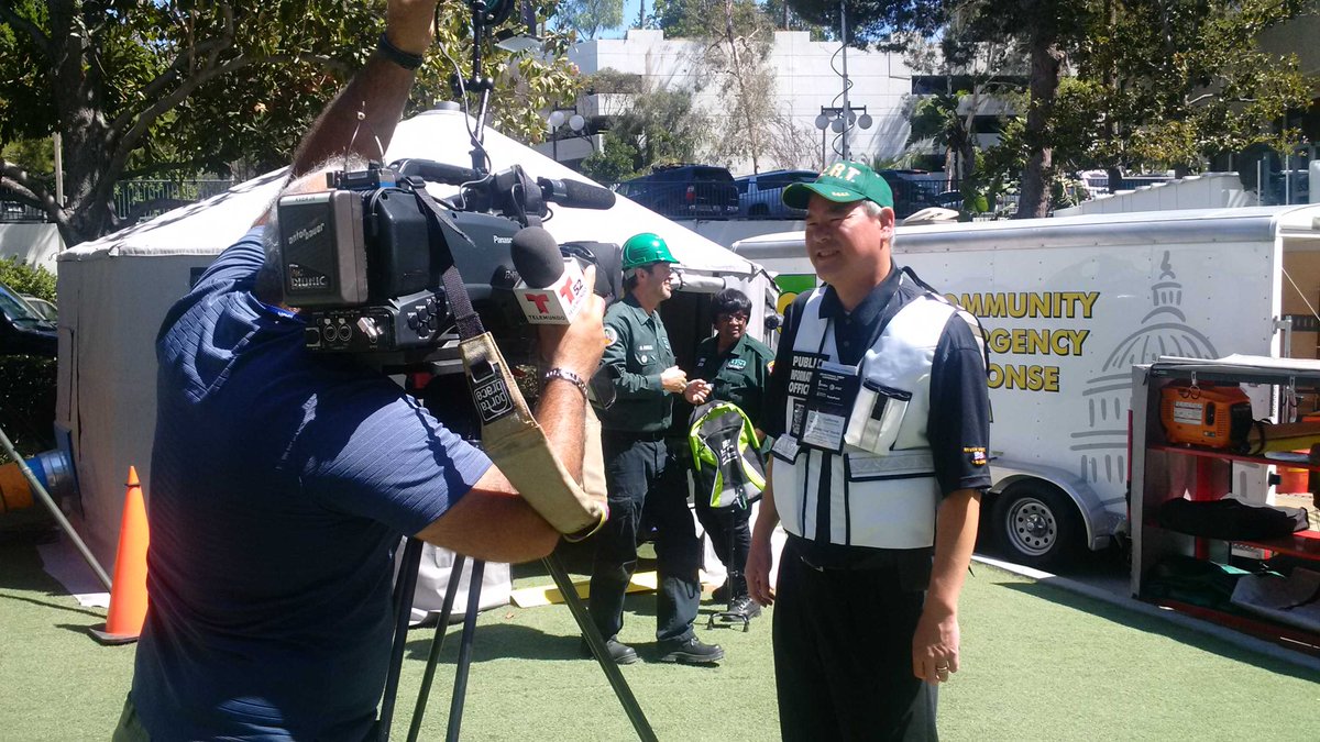 ReadyLACounty's tweet photo. Many thx @telemundo52 @NBCLA covering #CERT30 #shakeout urban search rescue triage exercise #Natlprep #prepareathon https://t.co/yE1jtCSHAz