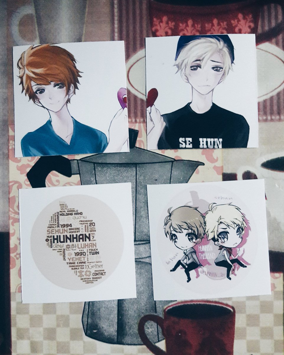 hunhan_th's tweet image. วันนี้ทุกคนจะได้รูปแรนดอมคนละหนึ่งใบ 
โดยจะมีทั้งหมดสี่รูปนะคะ (1)
#HUNHANTH #EXOrDIUMinBKKDay2