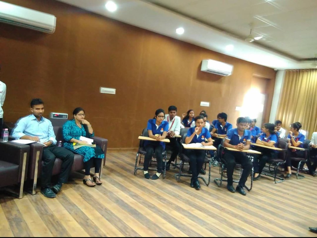 AxisColleges tweet media