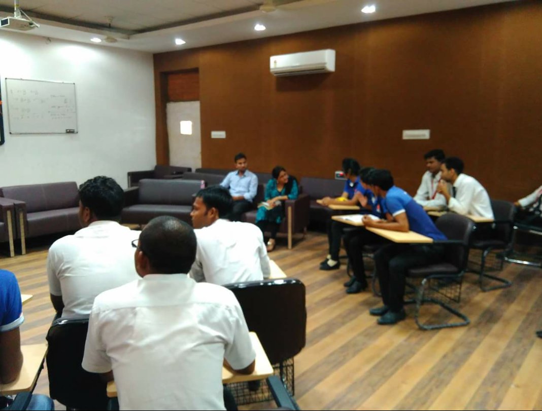 AxisColleges tweet media