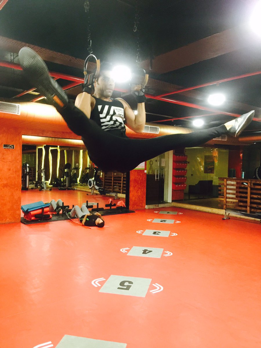 himanshu_A_M's tweet photo. TRAIN NOURISH TRANSFORM💪🏻 #chandigarh #amazing#gym#athelonics#loveit#thankyou#crossfit #love #thankyoushivhom https://t.co/845GlmbYwR