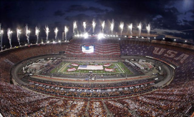 ESPNInsights's tweet photo. Attendance for the Battle at Bristol was 156,990, an FBS record. No NCAA stats kept about traffic jam after game. https://t.co/BggFrpXkIn