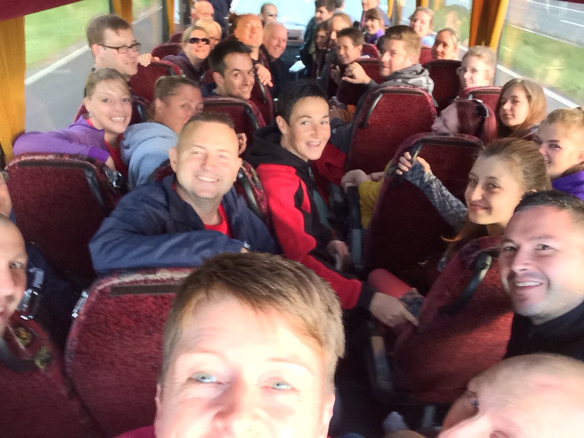 ShildonRunning's tweet photo. #ObligitoryTeamSelfie #TeamShildon #GNR #WeRock #GreatRunners #SpeedyTeam #Itstooearly https://t.co/ZIJYWp0xBy