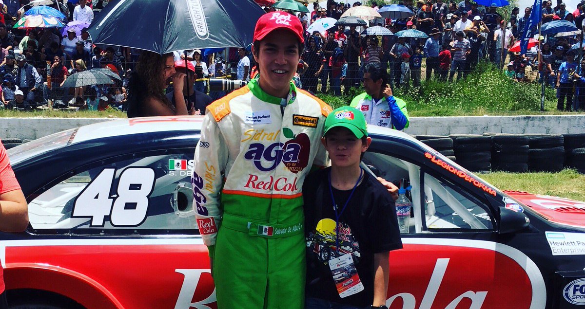 mr_chelo's tweet photo. Que tal este par? Hay que apoyar a la juventud del automovilismo @s_dealba y #GeorgeGarciarce de @SidralAGARacing https://t.co/atE4ieLPoi
