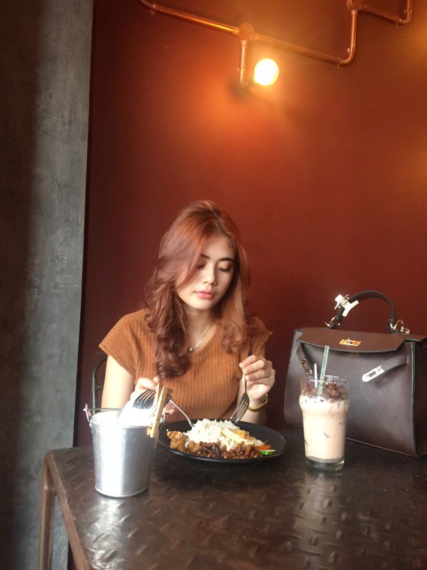 Cafe_BosCamp tweet media