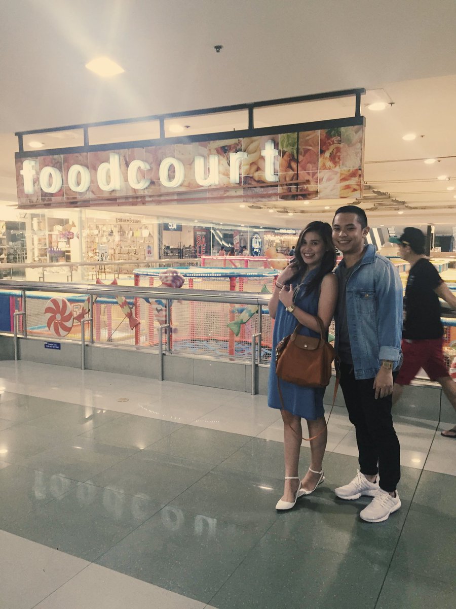 ravrivera's tweet photo. She just had her birthday yesterday, but I think I was the one who got a present. Thank u lord for this blessing 🙈 https://t.co/YBryOFaLtb