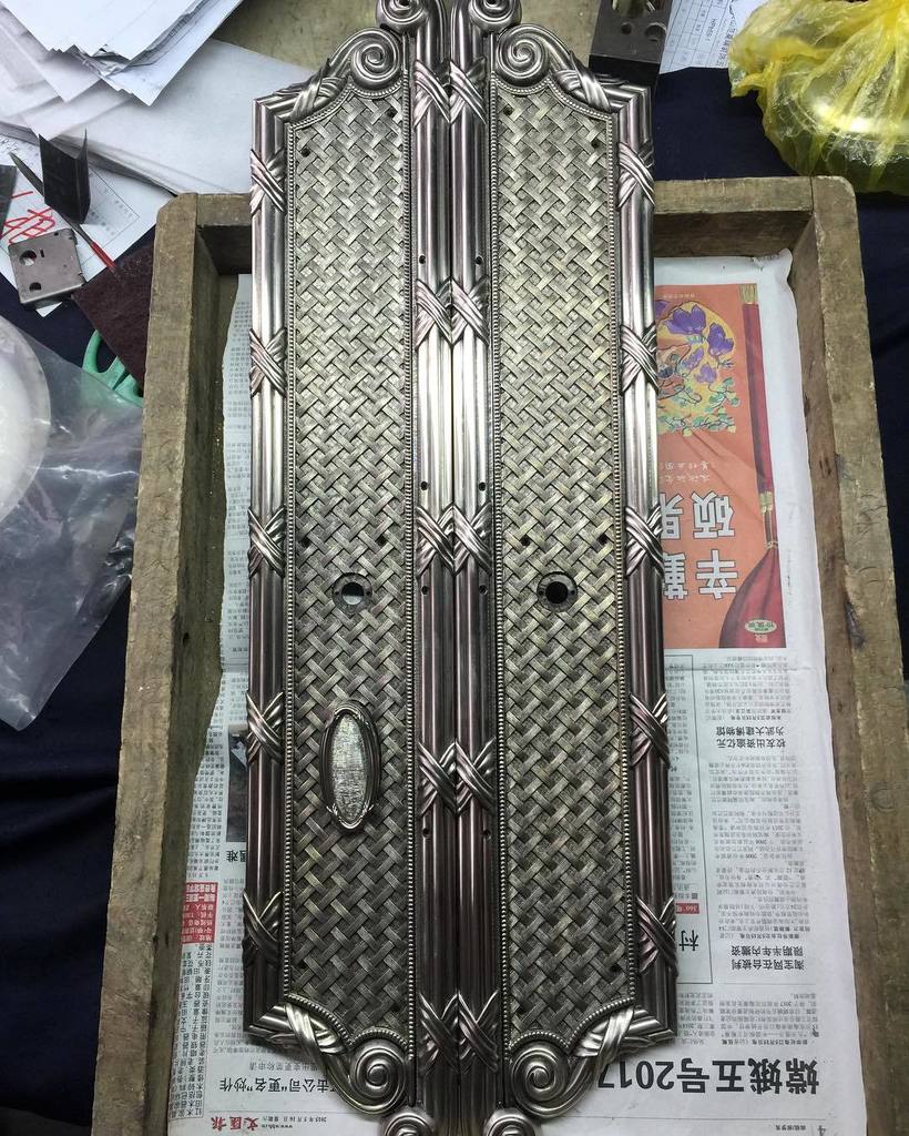 ericmorrisandco's tweet photo. A custom Ribbon &amp; Reed and Weave entry set. Finished in Blackened Satin Nickel, hand buffe… https://t.co/pa8zJ1J8pQ https://t.co/a5HsSPUExW