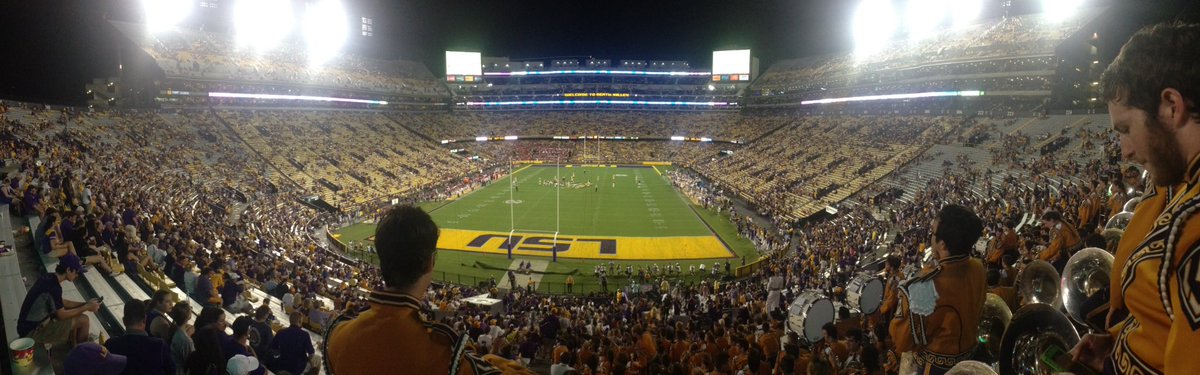 tuba_tot's tweet photo. Game Day 1 vs. JSU #LSU #ForeverLSU 💜💛 https://t.co/1nTH54OMe9