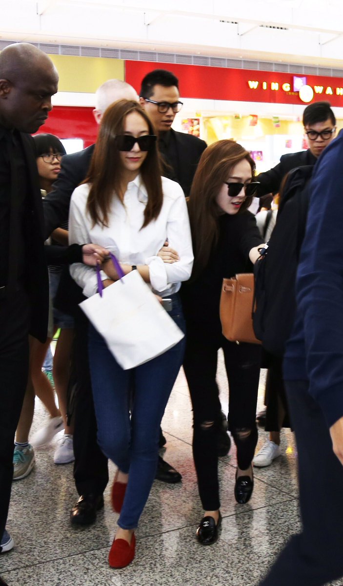 Idols Wearing Blanc Eclare The Brand That Is The Trend