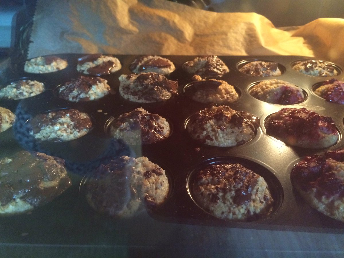 cherryliciouscp's tweet photo. #Oatmeal banana cupcakes for today's breakfast! Done it with the kids at 8 am! 
#funinthekitchen #ideasforbreakfast https://t.co/4i4JWAVxr7