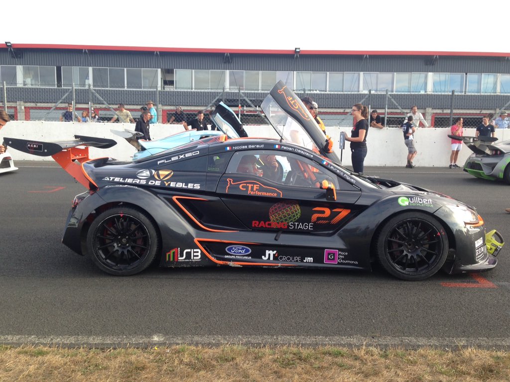 FlexeoEvents's tweet photo. En place avec #CTFPerformance pour la #LameraCup ! https://t.co/7FN7VSrlRw