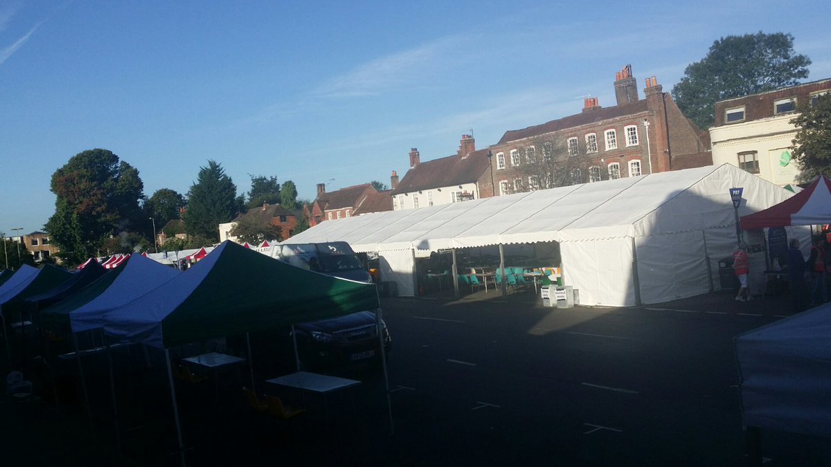 AdvantageBizz's tweet photo. Team setting up for #tow2016 glorious day so far. #foodfestival #coffee #beeroclock much later!! Need bacon butty 😉 https://t.co/OMYnVzEpNW