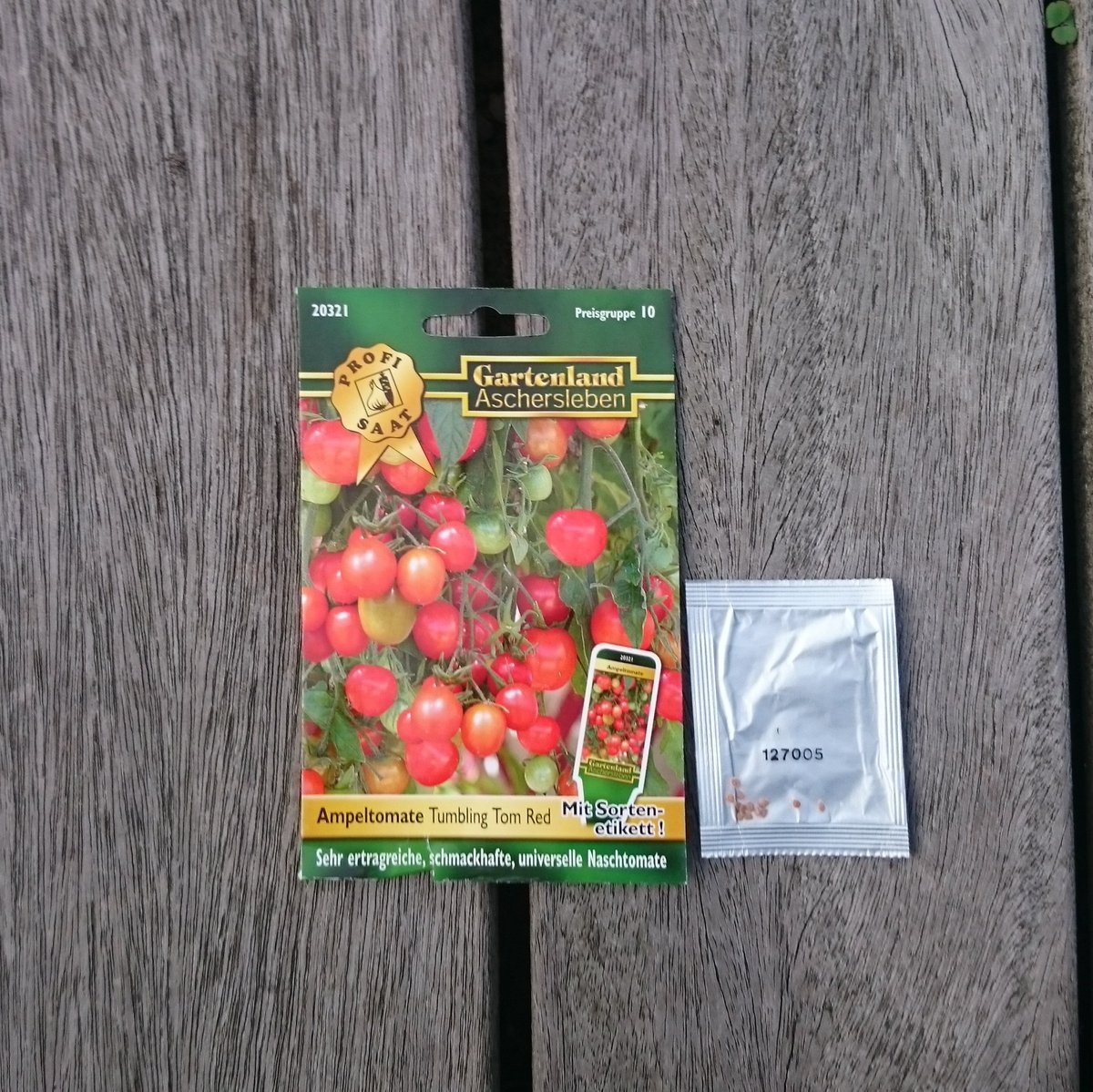DattelnImKopf's tweet photo. Saatgutverkäufer sind die Chipsindustrie der Gartenwelt. https://t.co/pBwRCngsl3