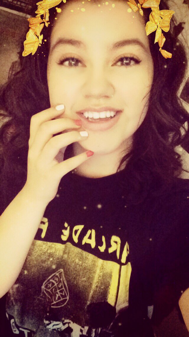 LifeKCG's tweet image. Everyone stay happy. 😘❤️🖖🏻