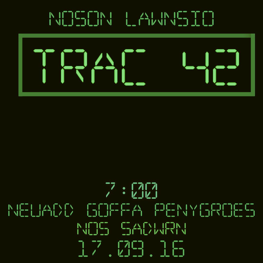 Sionglyn's tweet photo. Noson Lawnsio Trac 42. Neuadd Goffa Penygrors. 17/09/16. https://t.co/DbnIOuikQh