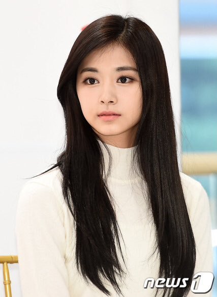 Nallie on Twitter: "YALL THIS IS CHOU TZUYU FROM A KPOP 