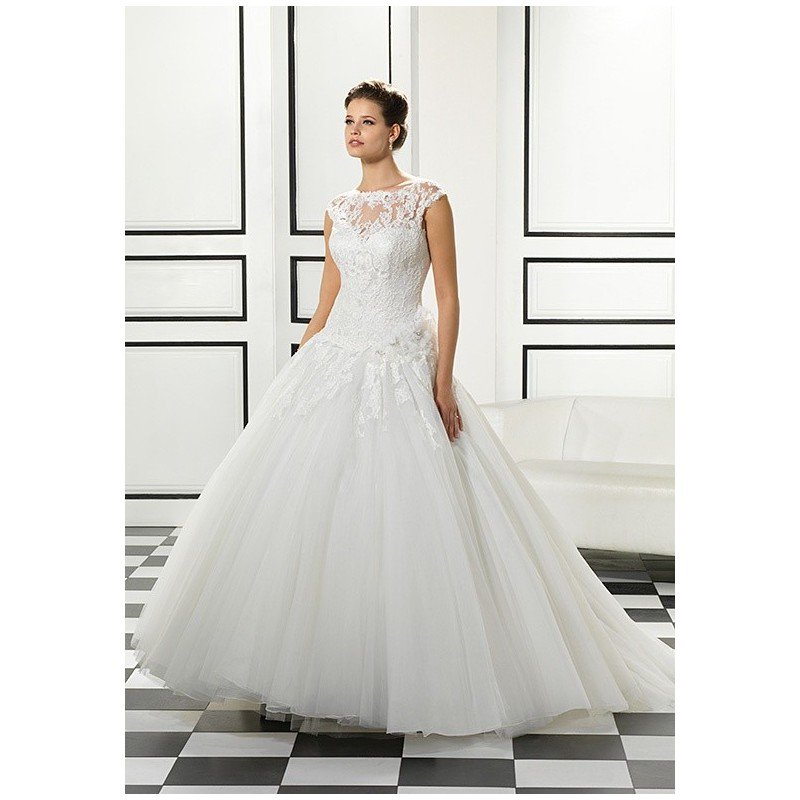 extralacecom's tweet image. Eddy K EK967 extralace.com/ball-gown/3301… $357.98 #wedding #weddingdress #weddinggown #gown #dress #alineweddinggown