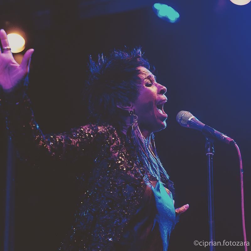 fotozara's tweet photo. Shakura S'Aida in concert la FBF 01 #focsani #hailablues #shakurasaida #blues #music #foto… https://t.co/jq107FlXrn https://t.co/a5HGhzyguB