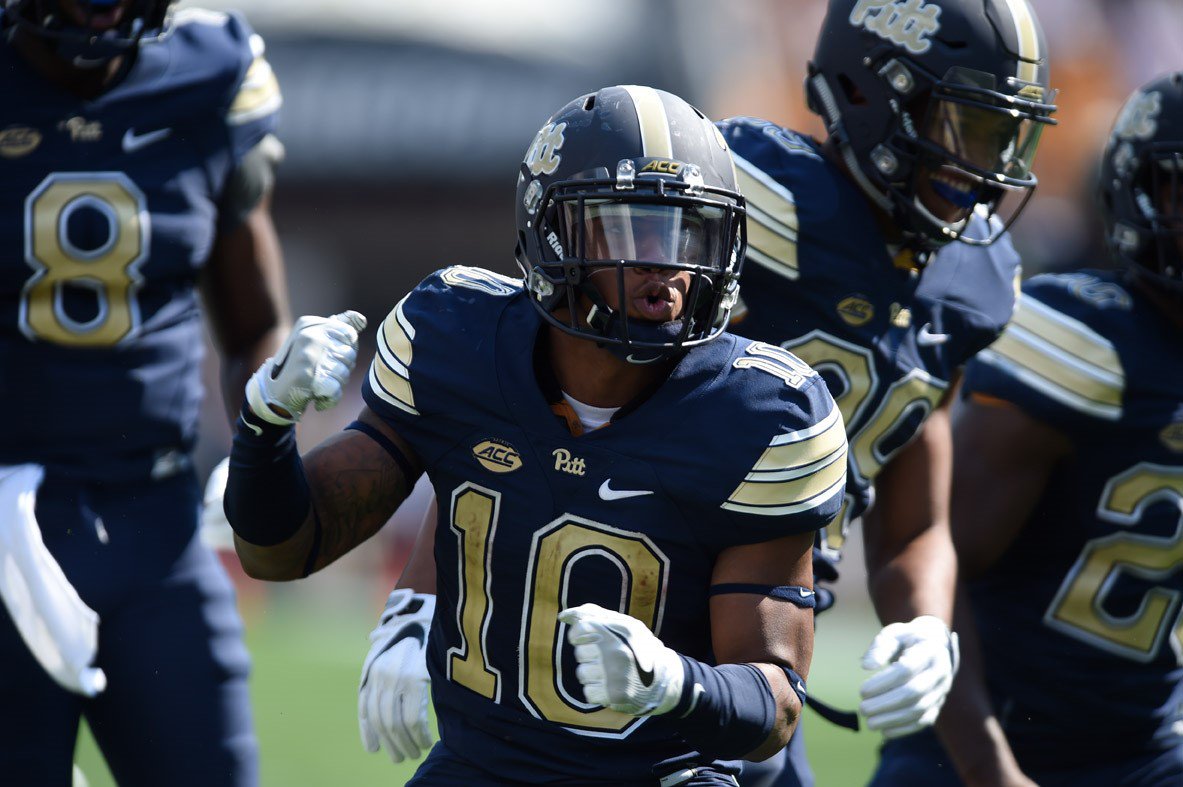 Pitt_FB's tweet photo. #Pitt speedster Quadree Henderson leads the entire nation with a 53.5-yard kickoff return average. https://t.co/VzwXlIIJ90