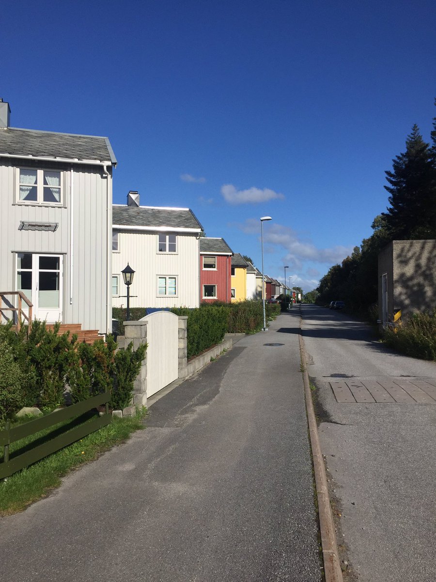 tegn_3's tweet photo. Swedish house mafia, Kristiansund. @tegn_3 på tur. https://t.co/PG4FuOoqhd