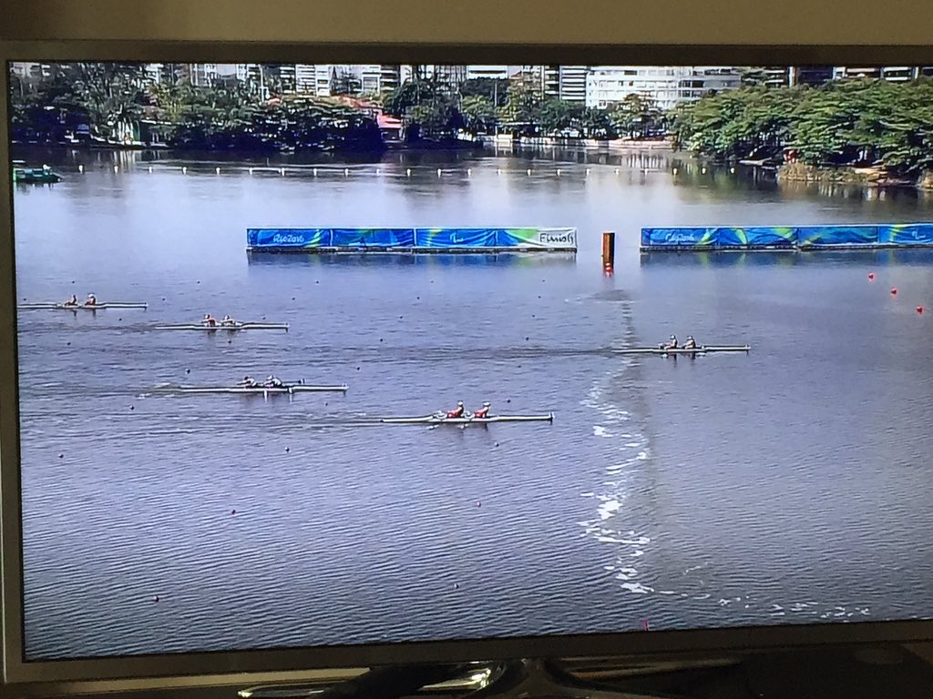 MrsPemberton_PE's tweet photo. Tears in my eyes as I watched @RowlesLauren celebrate her Olympic Gold medal. Dedication &amp; passion to be her best 🙌🏼 https://t.co/aFNaGPTYAt