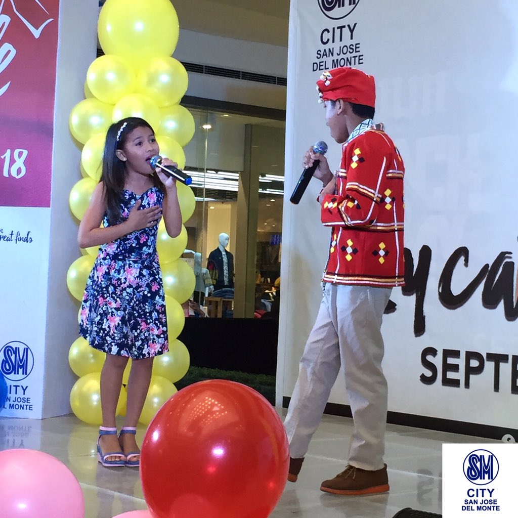 smcitysanjose's tweet photo. The Voice Kids Lyca Gairanod &amp; Reynan Dal-anay celebrates #HappyGrandparentsDay with us here at #SMCitySanJose! https://t.co/GWN7nAP48k