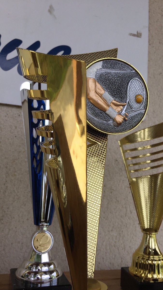 TcNeuilly's tweet photo. Finale Dames : Camille Meletta (TC Langres) vs. Ophélie Righi (TCNL) #allezneuilly! Finale à 14h https://t.co/xfuNLRLc48