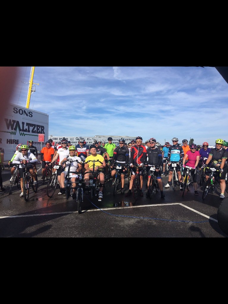 TeamSMiTHRyan's tweet photo. That's everyone set off for the #teamsmith #bikeride  Good Luck everyone @MiffaRyan @RaChYhAnK @JessopSamantha https://t.co/RNkejpaLjN