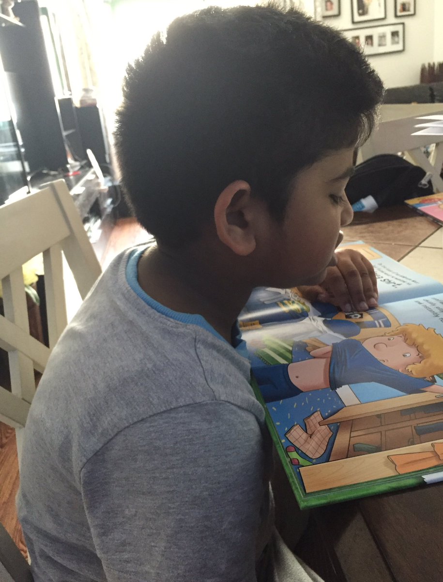 mlynmiranda's tweet photo. @WPS_2A getting our 15 min daily reading in #lovereading #eidholidayhomework https://t.co/unv1CR7khQ