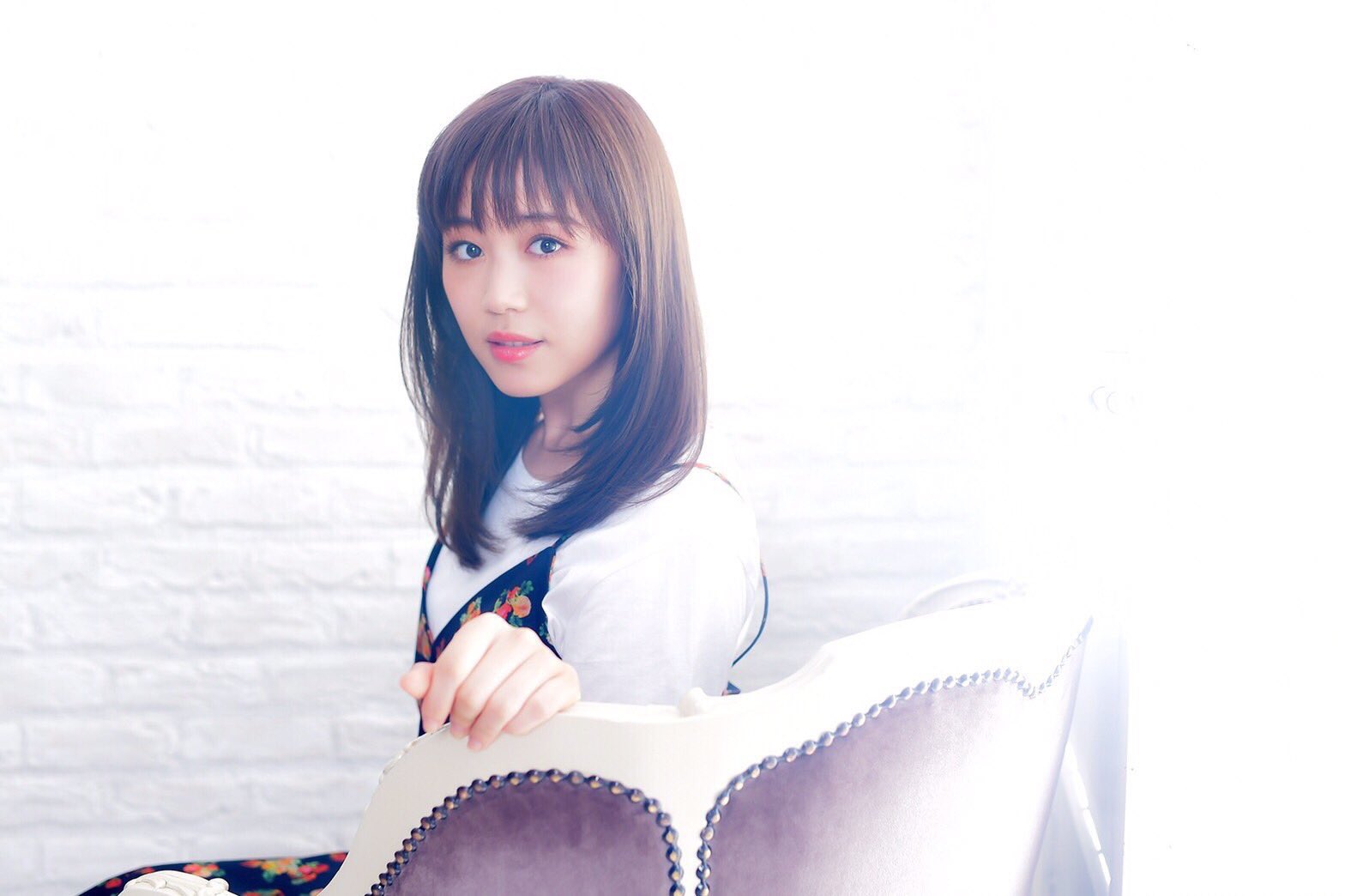 鷲尾伶菜 Reina Washio F Twitter