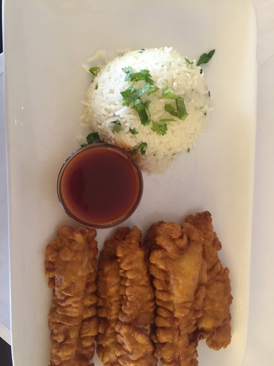 LondonPrepster's tweet photo. Chicken in potato crust #food #lunch 😍😍😍 https://t.co/GYXeixDqly