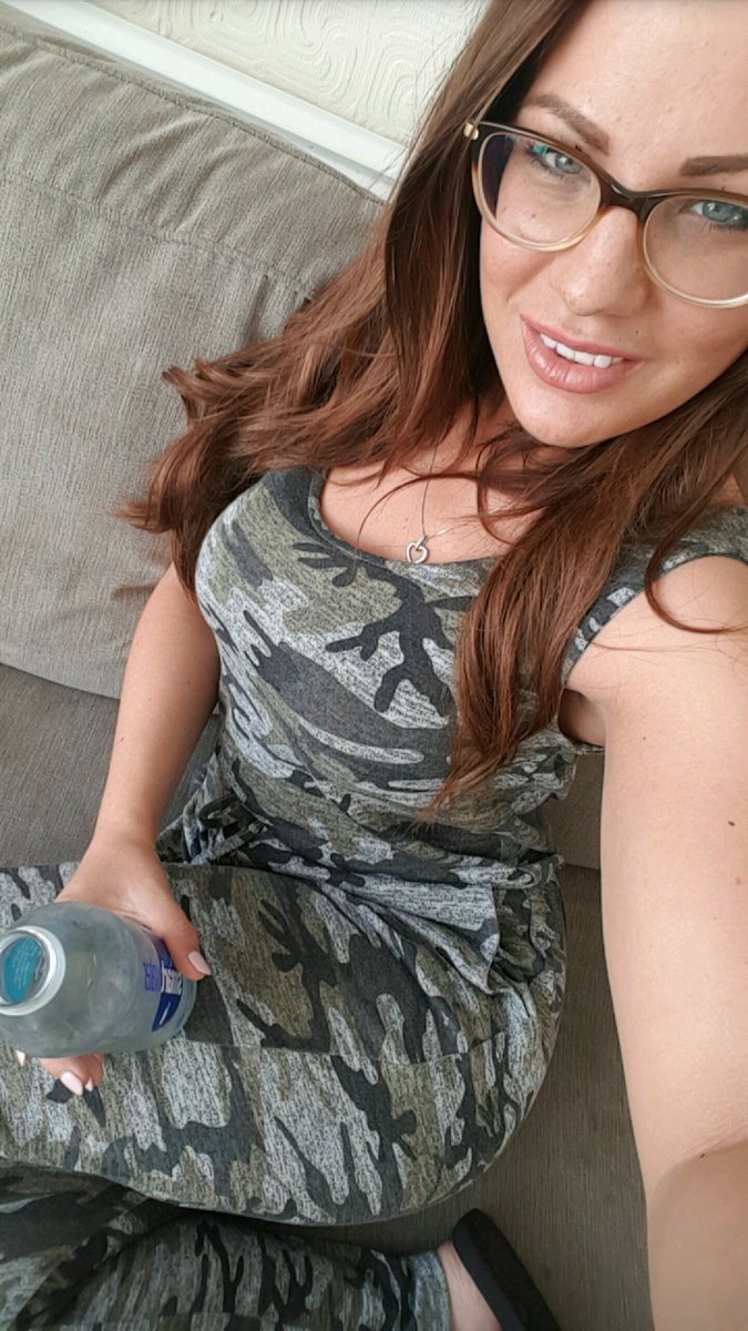 Vanessa Richmond (@vanessarichy) Twitter