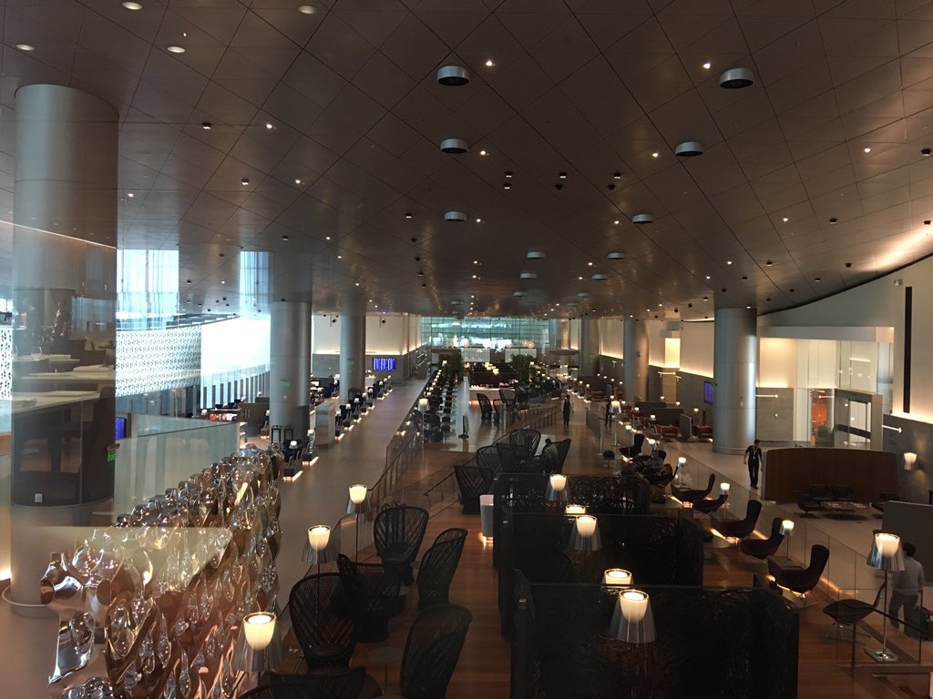 PeterPek's tweet photo. Beautiful Qatar Airways lounge in Doha airport. https://t.co/K6w71Bflhh